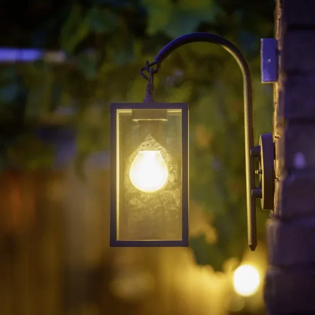 GardenLights 12-Volt Lanterne für die Wand Columba außen 45 cm IP44 4W Schwarz – warmweiß (2000K)