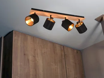 meineWunschleuchte LED Deckenstrahler 4-flammig Holz, Stoffschirme Schwarz Gold, Breite 70cm
