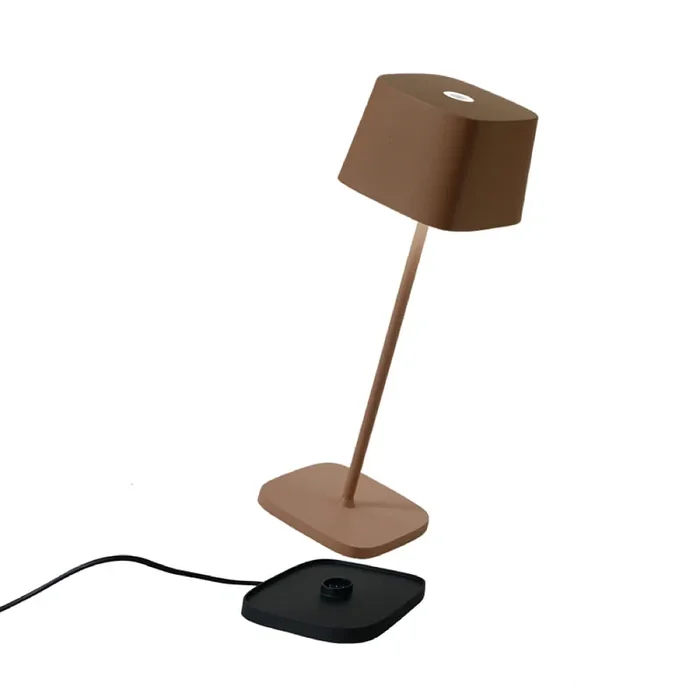 Outdoor LED Akku-Tischleuchte OFELIA TAVOLO PRO, IP65, 2.2W 2200-3000K (CCT Switch), mit Touch-Dimmer, rostfarben